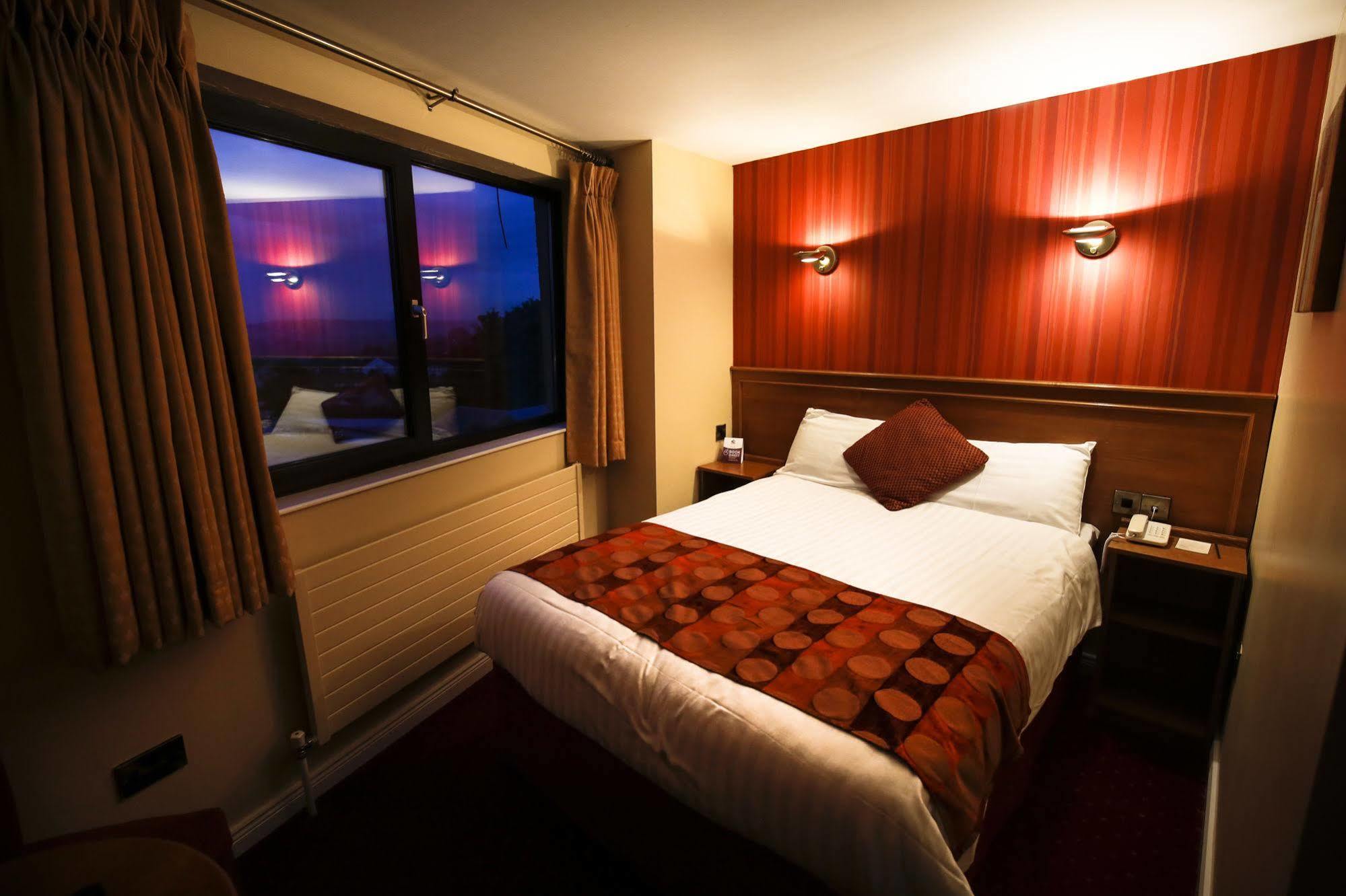 The Valley Hotel & Carriage Gardens Fivemiletown Εξωτερικό φωτογραφία